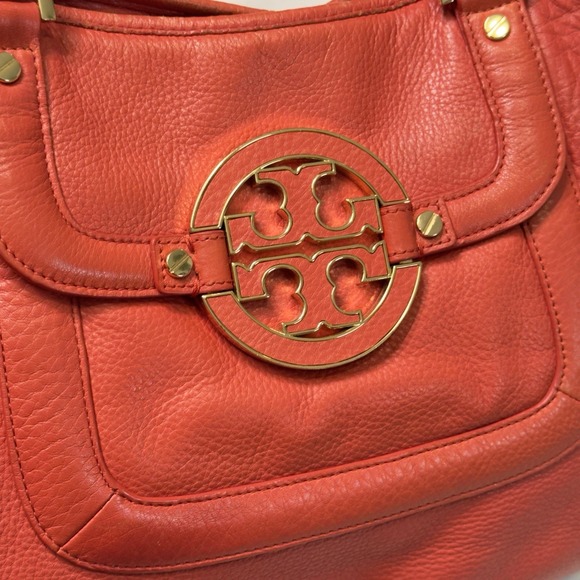 Tory Burch Amanda Red/Orange Pebble Leather Logo Hobo Shoulder Bag No Strap - Picture 4 of 16